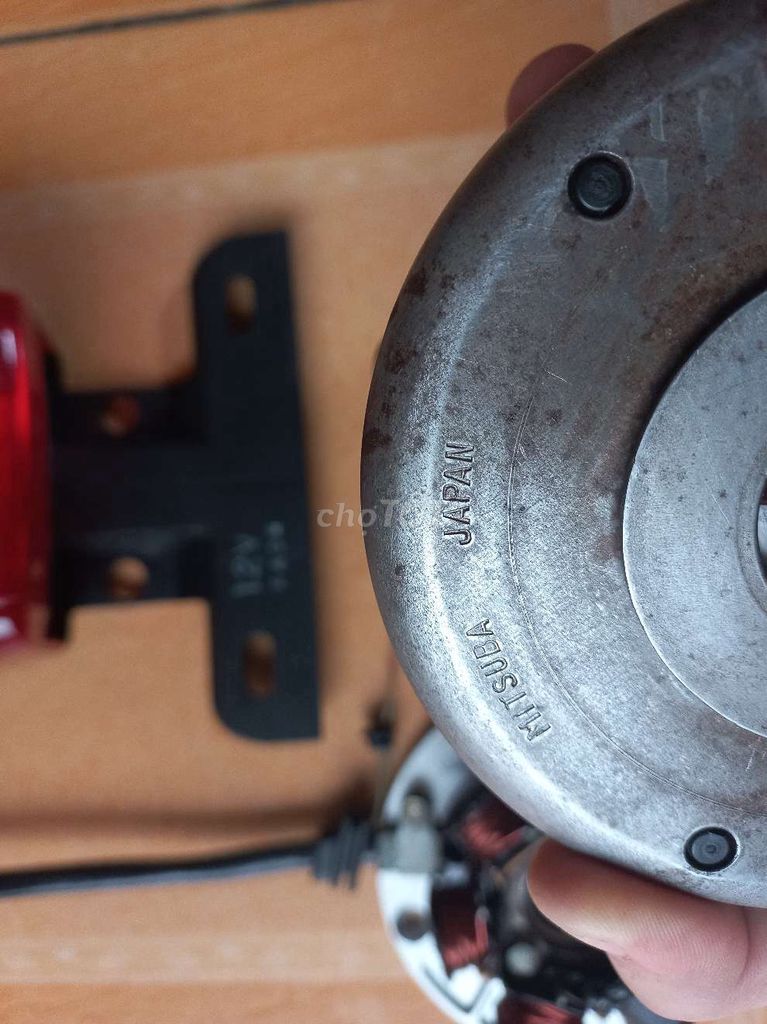 Vô lăng mâm lửa và cụm đèn hậu zin xe Cub. Mua bán Phụ tùng xe tại Quận Hà Đông Hà Nội được đăng bởi Lê Công Tuấn Anh hình 3