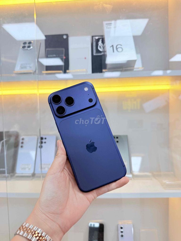 IPHONE 17 PROMAX-TẶNG BHV RƠI VỠ-256G-ZIN QT. Mua bán Điện thoại tại Thành phố Biên Hòa Đồng Nai được đăng bởi Mobile Di Động Biên Hoà hình 1