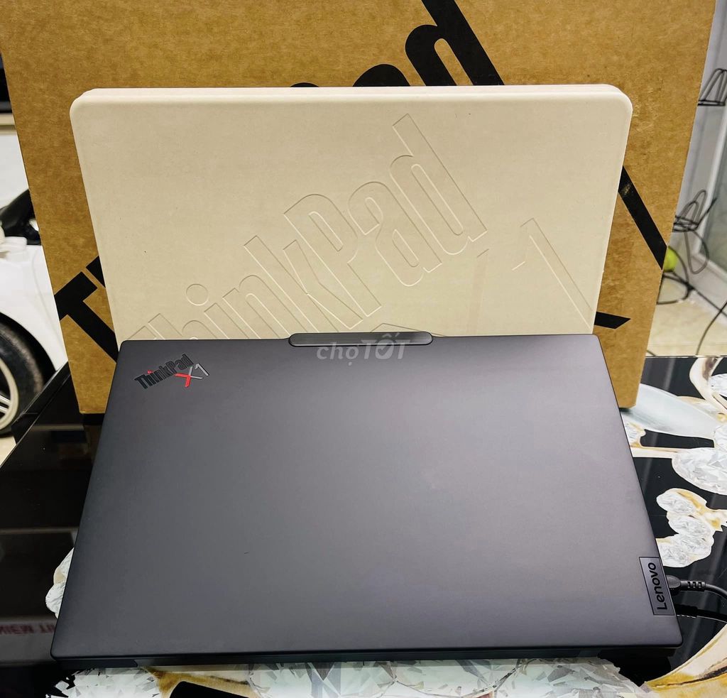 ThinkPad X1 Gen 12 Ultra 7-155H/32G/1T/2.8K OLED