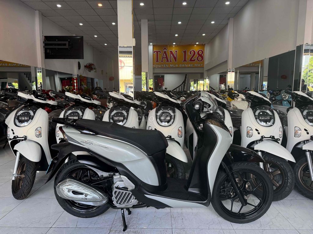 SH MODE 2016 - Xám Xi Măng - Máy Zin Êm. BS 68. Mua bán Xe máy tại Thành phố Rạch Giá Kiên Giang được đăng bởi XE MÁY CŨ TÂN 128 hình 1