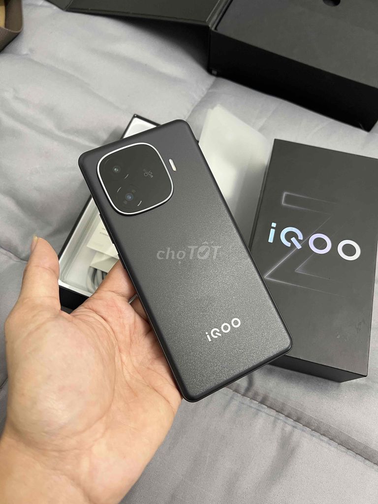 Vivo IQOO Z9 tubor fullbox 12/256Gb câu hinh Snapd