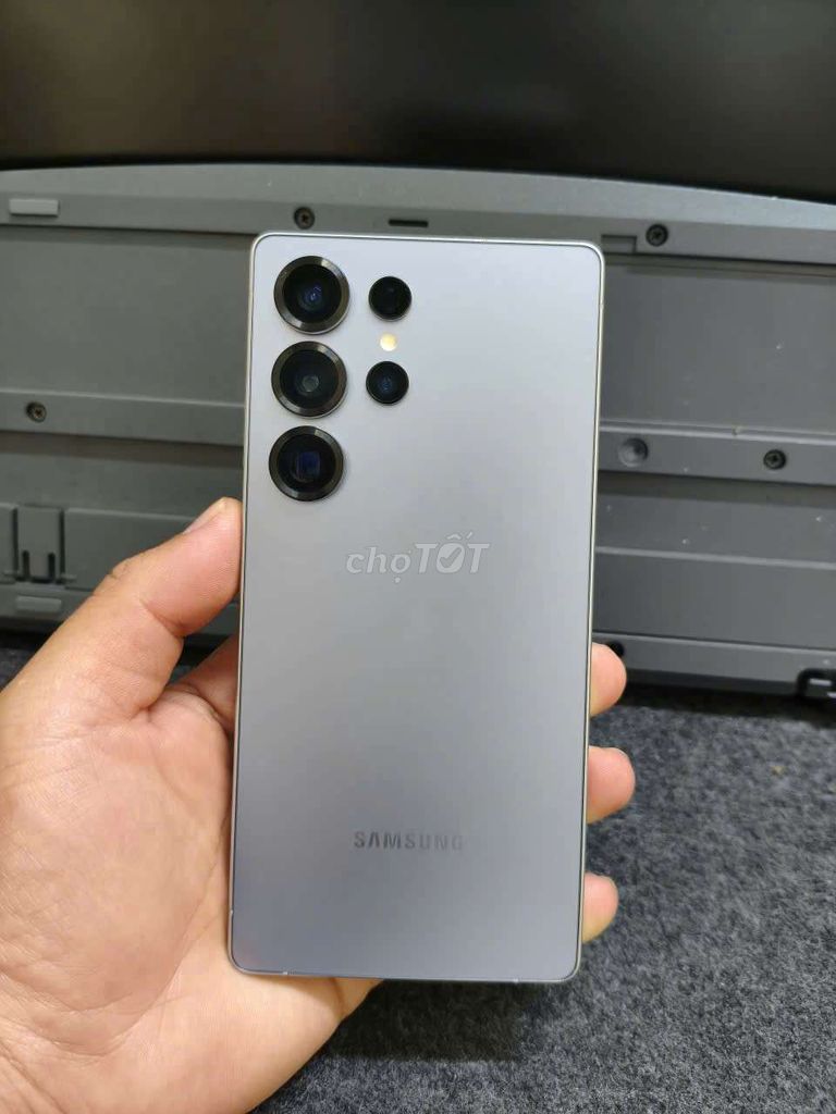 Samsung Galaxy S25 Ultra 12GB/256GB Xám. Mua bán Điện thoại tại Huyện Hoài Đức Hà Nội được đăng bởi Tuấn Phong hình 1
