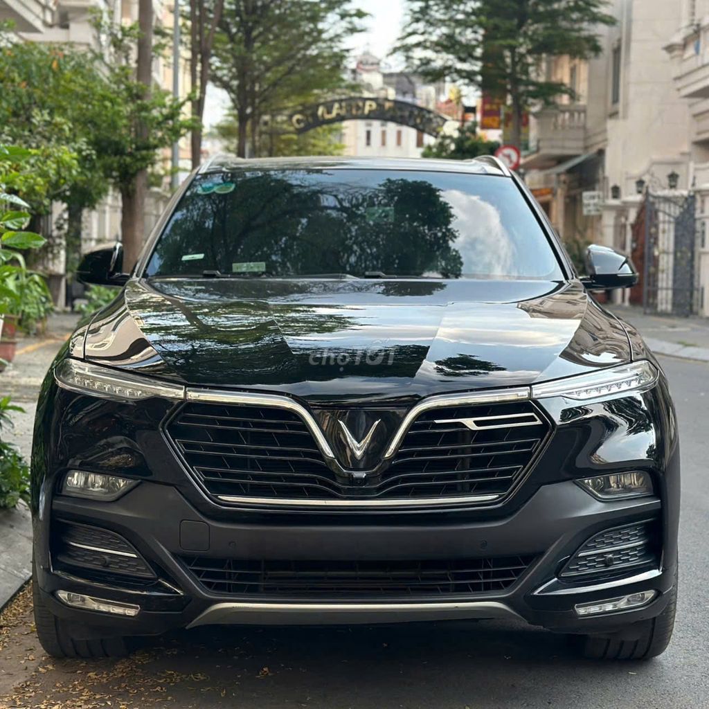 VinFast Lux SA2.0 2022 Premium AWD model 2023 đẹp.