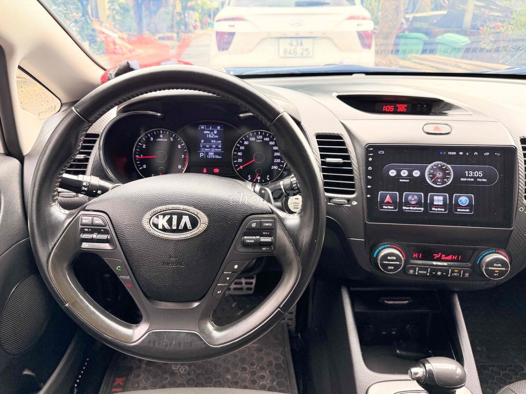 Kia K3 Gia Đình Cần Bán. Mua bán Ô tô tại Quận Cẩm Lệ Đà Nẵng được đăng bởi Nguyễn Liễu hình 6