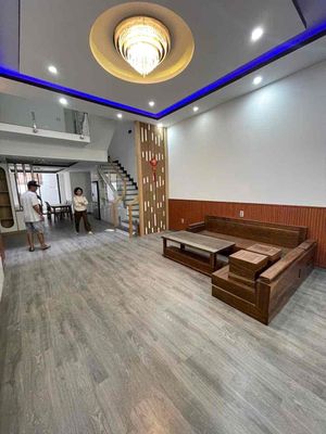 Rent · 3 bd · 100 м² · Quận Ngũ Hành Sơn, ул. Phi Bình