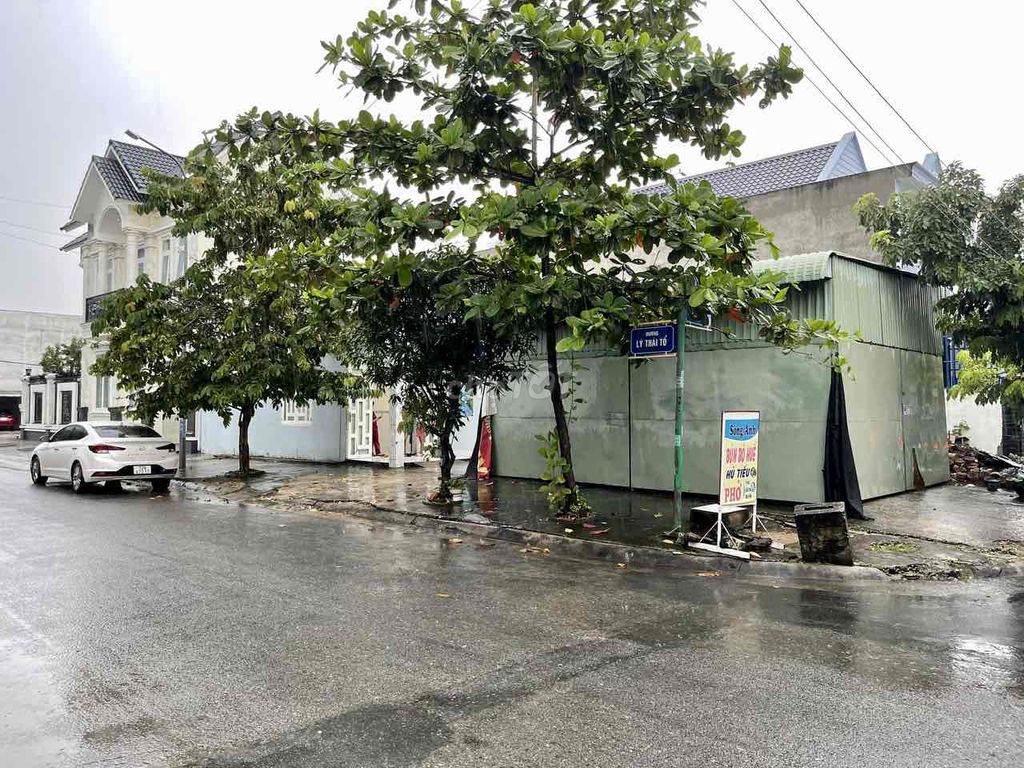 Lô góc kinh doanh mặt tiền đường ô tô phường Phú Mỹ, Tp Hcm