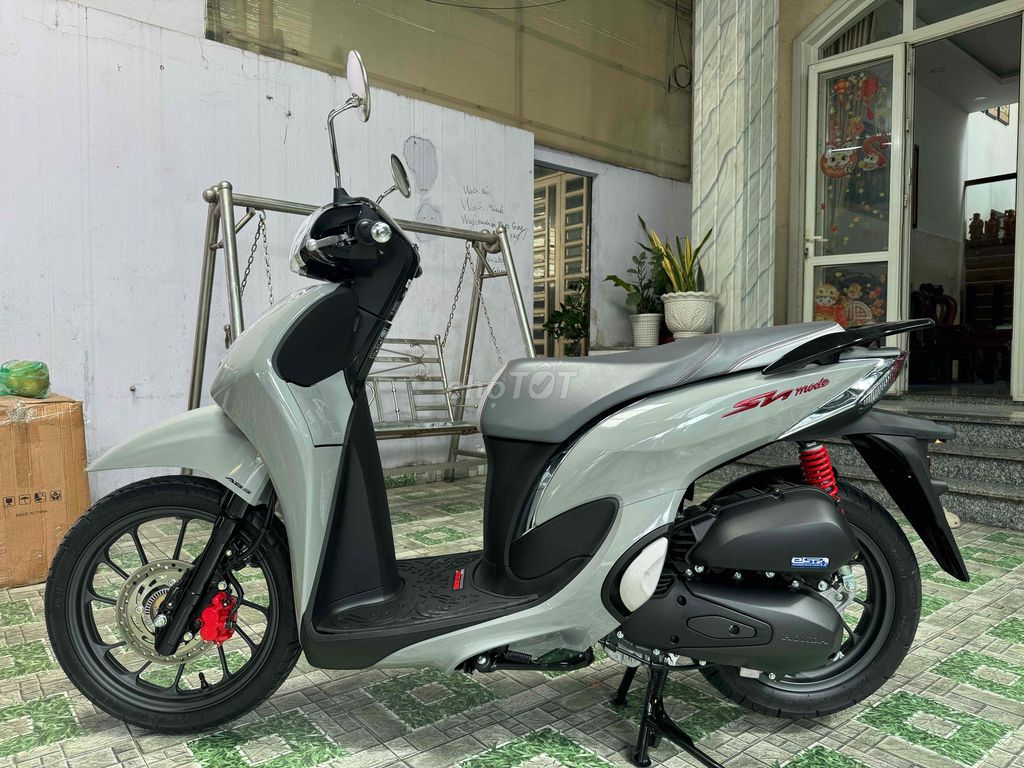 Sh Mode ABS Xám Thể Thao 2025 Mới 99.99%. Mua bán Xe máy tại Huyện Hóc Môn Tp Hồ Chí Minh được đăng bởi Nguyễn Phong hình 1