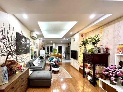 BÁN CĂN GÓC CT17 KĐT VIỆT HƯNG 100m - 3 ngủ - 3 mặt thoáng - 5.8 tỷ. Mua bán căn hộ/chung cư tại Thành phố Hạ Long Quảng Ninh được đăng bởi Ms Trang