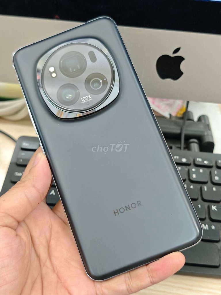 Honor Magic 6 Pro 256GB bán rẻ hoặc đổi. Mua bán Điện thoại tại Quận Hải Châu Đà Nẵng được đăng bởi Nguyễn Hưng hình 1