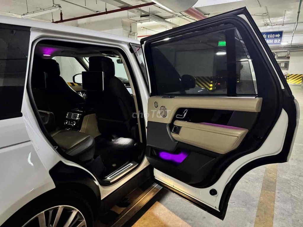 LandRover Range Rover Vouge 3,0 2019 - 50000 km. Mua bán Ô tô tại Quận Cầu Giấy Hà Nội được đăng bởi Lê Như Hiếu hình 8