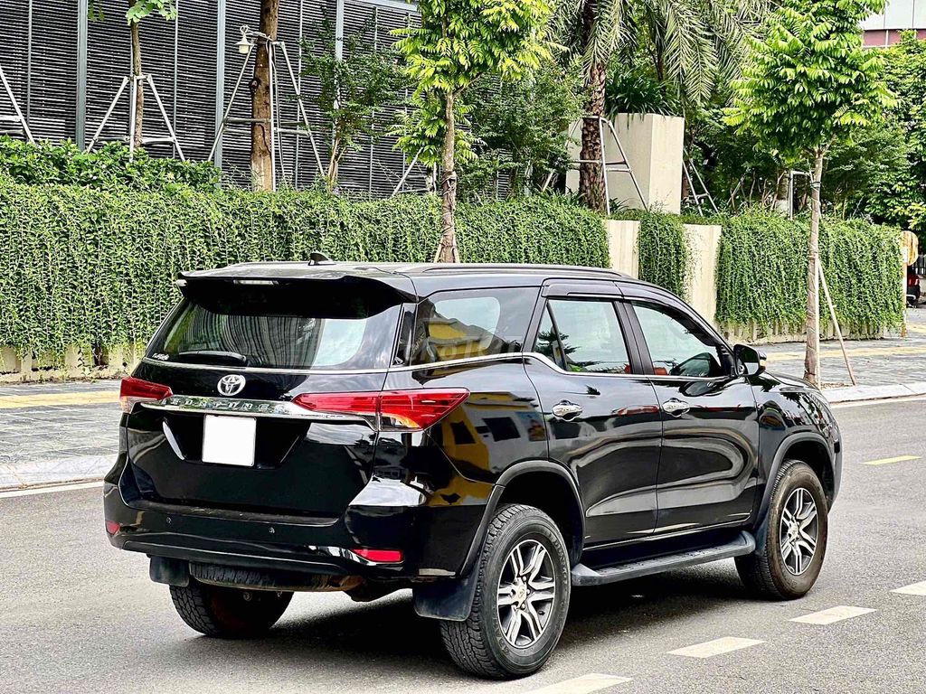 Toyota Fortuner 2017 2.7V 4x2 AT - 123000 km. Mua bán Ô tô tại Quận Thanh Xuân Hà Nội được đăng bởi Nguyen van Nam hình 6