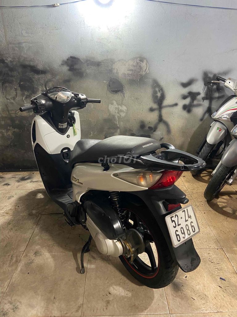 sh ý 2005 úp áo sh ý 2008 xe đẹp máy chất. Mua bán Xe máy tại Thành phố Dĩ An Bình Dương được đăng bởi Cửa Hàng Xe Máy Huy Khoa  hình 12