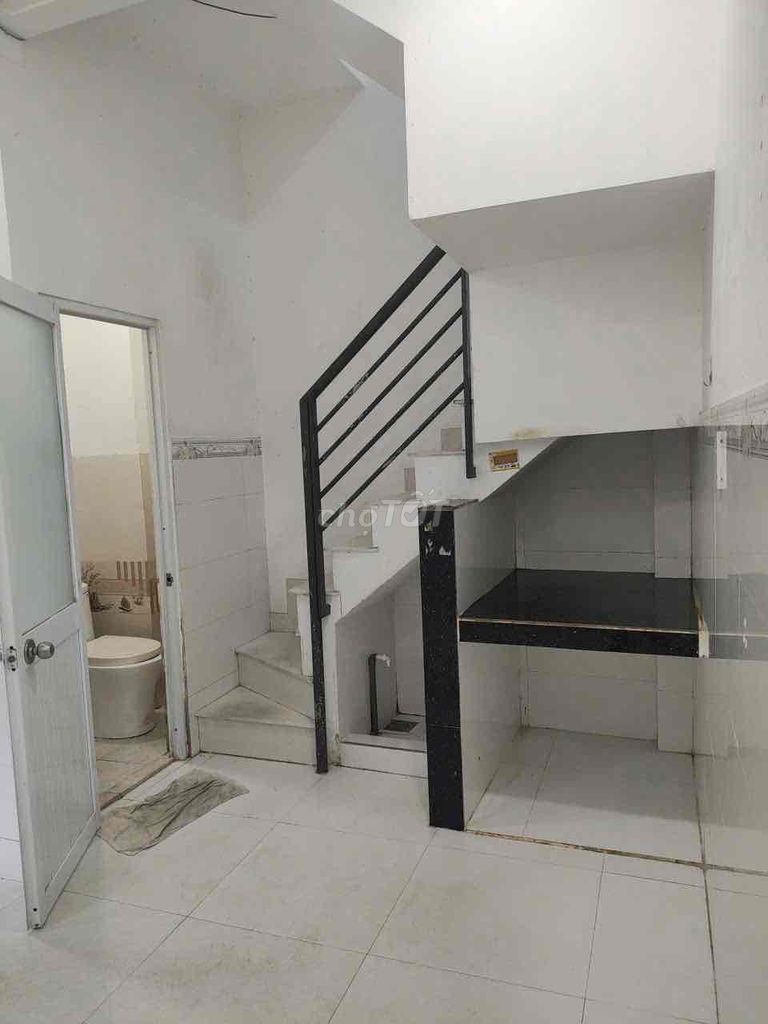 Аренда · 2 комн. · 16 м² · Quận Tân Phú, ул. Vườn Lài