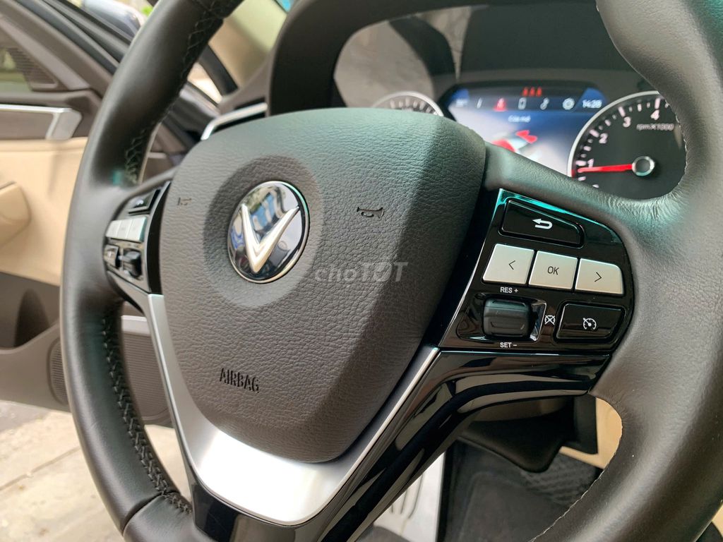 Vinfast Lux A 2.0 turbo premium sx 2020 đk 2021. Mua bán Ô tô tại Quận Long Biên Hà Nội được đăng bởi AUTO TÂN HƯNG THỊNH hình 6
