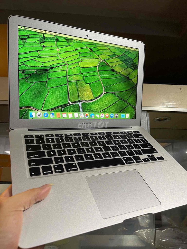 Apple Macbook Air 2015 i7 8GB/256GB. Mua bán Laptop tại Quận Gò Vấp Tp Hồ Chí Minh được đăng bởi Thanh lí cầm đồ hình 1