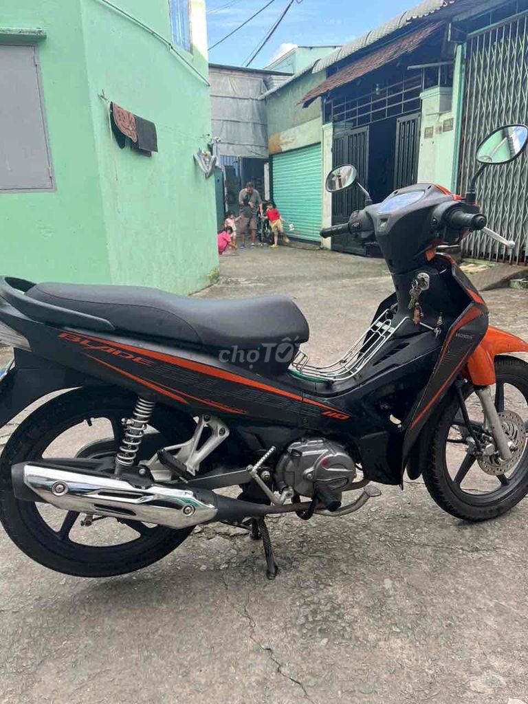 Cần bán xe Honda Blade 110 đời 2015. Mua bán Xe máy tại Thành phố Thủ Đức Tp Hồ Chí Minh được đăng bởi Hồ Đăng Khoa hình 5