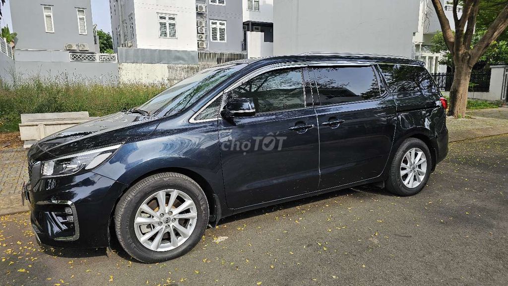 Kia Sedona 2020 Luxury - 70000 km