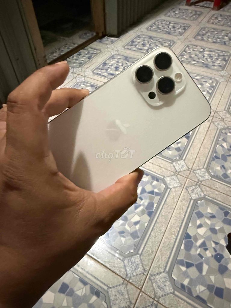 Apple iPhone 15 Pro Max 512GB Trắng. Mua bán Điện thoại tại Huyện Lai Vung Đồng Tháp được đăng bởi VeChaiPhamGia hình 1
