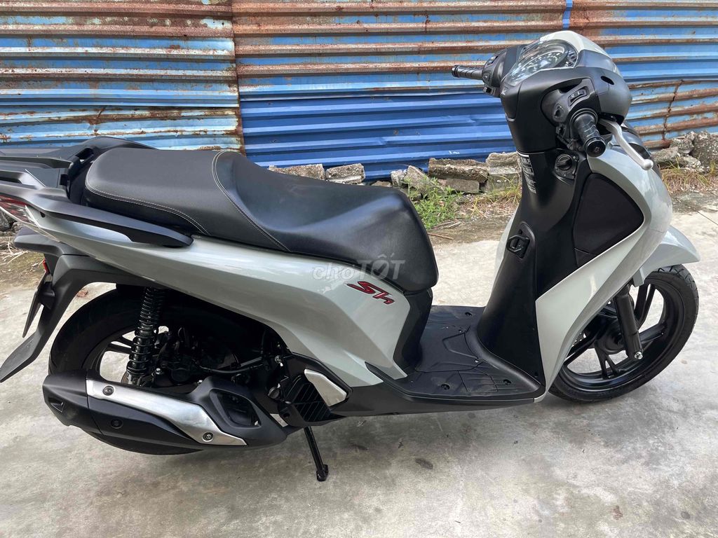 Cần bán sh 125 2017 xanh xi măng máy zin chính chu. Mua bán Xe máy tại Quận Kiến An Hải Phòng được đăng bởi Đức Anh  hình 5