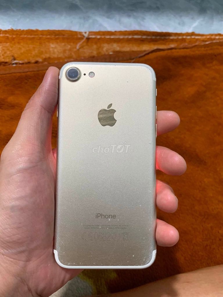 Apple iPhone 7 32GB Vàng. Mua bán Điện thoại tại Huyện Hóc Môn Tp Hồ Chí Minh được đăng bởi Hội Đồ Điện Tử hình 1