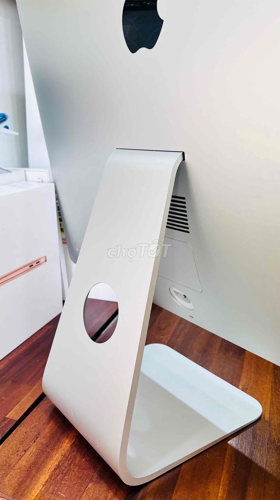 iMac 27” 5K 2020 Max option 64Gb SSD1Tb VG16Gb. Mua bán Máy tính để bàn tại Quận Gò Vấp Tp Hồ Chí Minh được đăng bởi MACAZ hình 3
