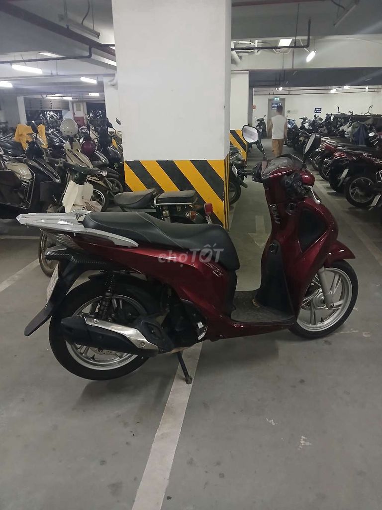 Cần bán xe SH150i. Mua bán Xe máy tại Quận Hai Bà Trưng Hà Nội được đăng bởi Duy Kiên hình 2