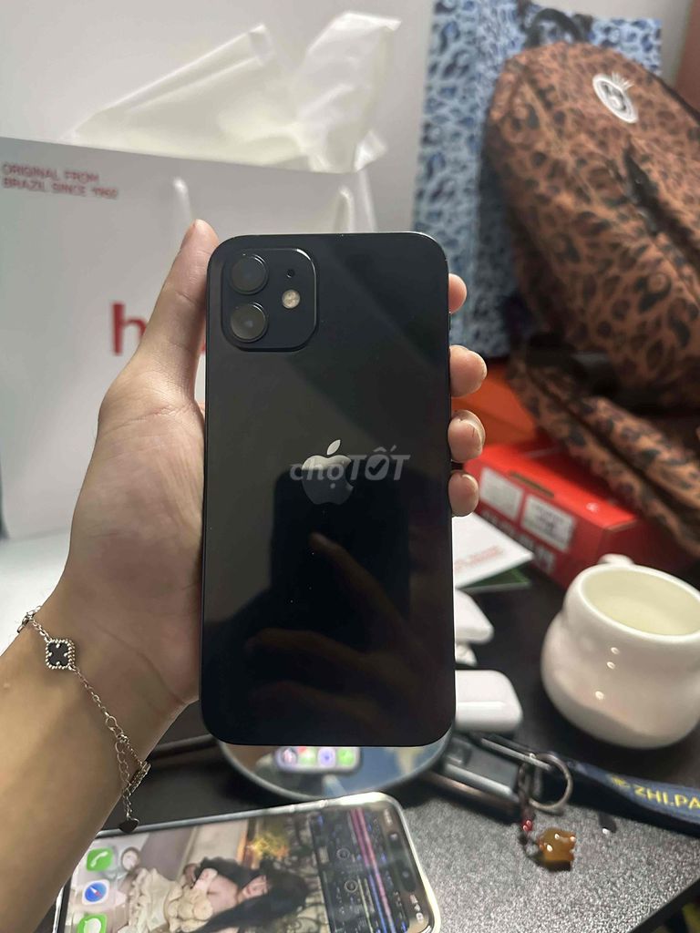 Apple iPhone 12 64GB Đen. Mua bán Điện thoại tại Quận Gò Vấp Tp Hồ Chí Minh được đăng bởi Vương Tùng Duy hình 1