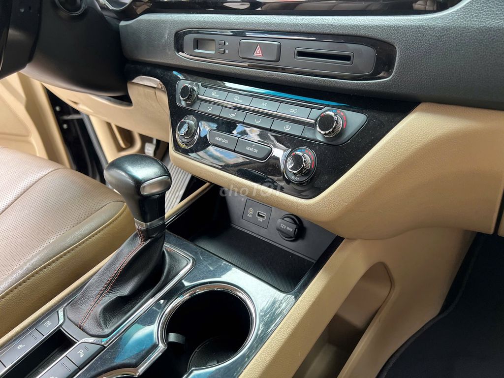 Kia Sedona 2019 2.2 DAT Deluxe - 80000 km. Mua bán Ô tô tại Quận Long Biên Hà Nội được đăng bởi AUTO TÂN HƯNG THỊNH hình 11