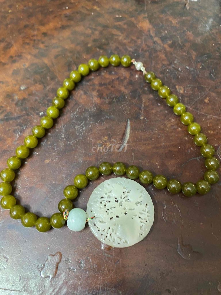 vòng ngọc đeo cổ. Mua bán Phụ kiện thời trang khác tại Quận Hải An Hải Phòng được đăng bởi khánh hình 1