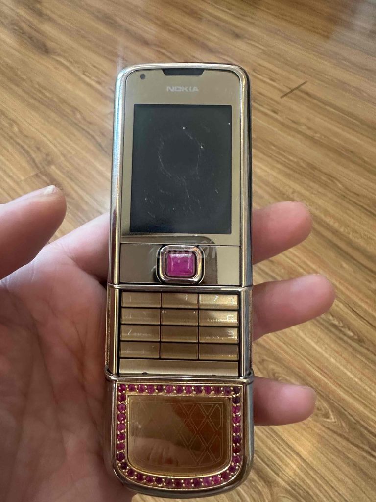 Nokia 8800 mạ Vàng đính đá quý !. Mua bán Điện thoại tại Quận Tây Hồ Hà Nội được đăng bởi Nguyễn Trung Dũng hình 1