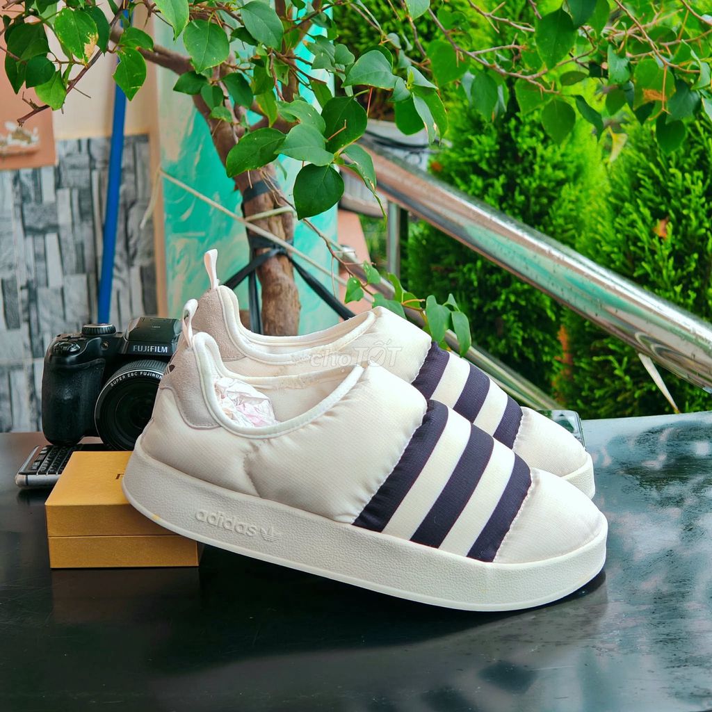 [CHÍNH HÃNG] Giày thể thao Adidas Puffylette. Mua bán Giày dép tại Thành phố Thủ Dầu Một Bình Dương được đăng bởi chú CÔNG AN bán giày CHÍNH HÃNG hình 1