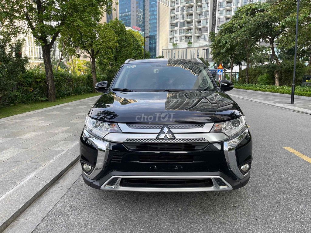 Mitsubishi Outlander 2020 2.0 CVT - 65000 km. Mua bán Ô tô tại Quận Cầu Giấy Hà Nội được đăng bởi Tien Thanh hình 2