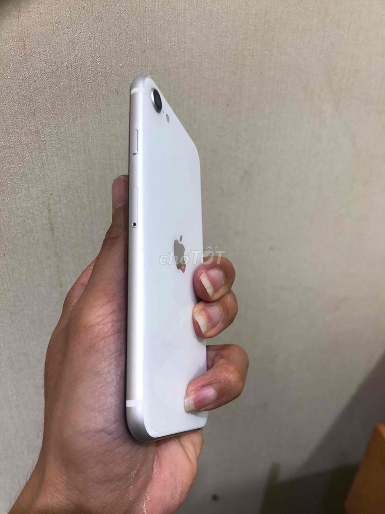 Apple iPhone SE 2020 64GB Trắng. Mua bán Điện thoại tại Quận Đống Đa Hà Nội được đăng bởi Shop điện thoại cũ ISV hình 1
