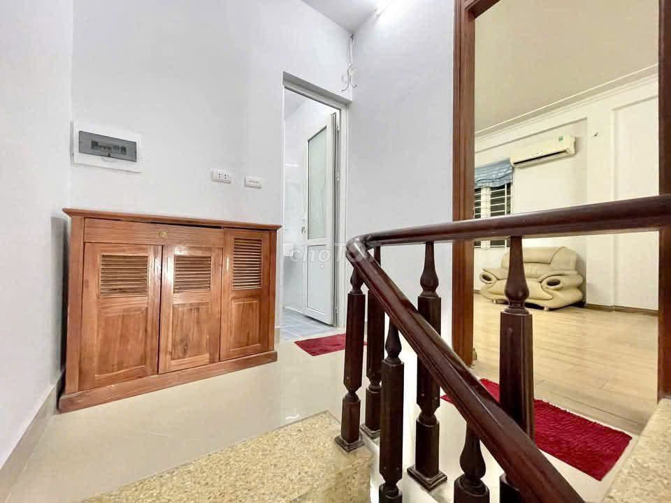 Cho thuê nhà 5PN Hoàng Mai, full nội thất, giá 12.8tr