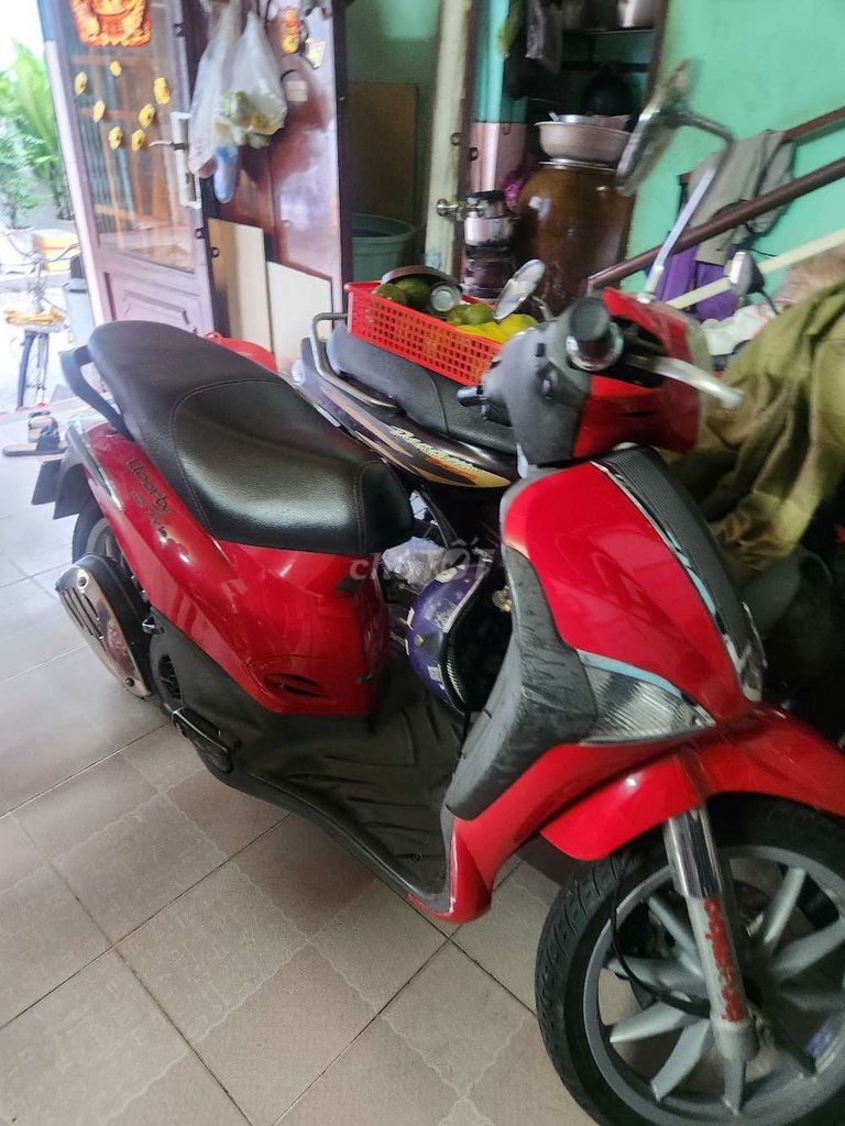 Piaggio Liberty 125, 3 дюйма, красный, 125 куб. см, импортный