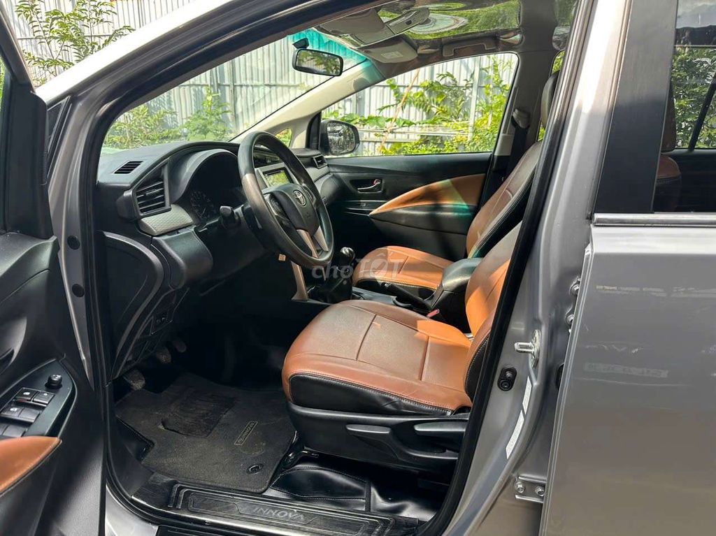 INNOVA 2.0E 2018 MT 118000KM BẢO HÀNH 1 NĂM. Mua bán Ô tô tại Quận Bình Tân Tp Hồ Chí Minh được đăng bởi Lê Tử can  hình 5