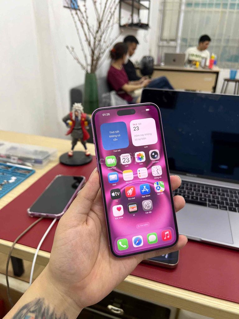 iPhone 16 Plus QTE 128GB Hồng Like New 99%. Mua bán Điện thoại tại Quận Đống Đa Hà Nội được đăng bởi KT Hà Nội Mobile hình 1