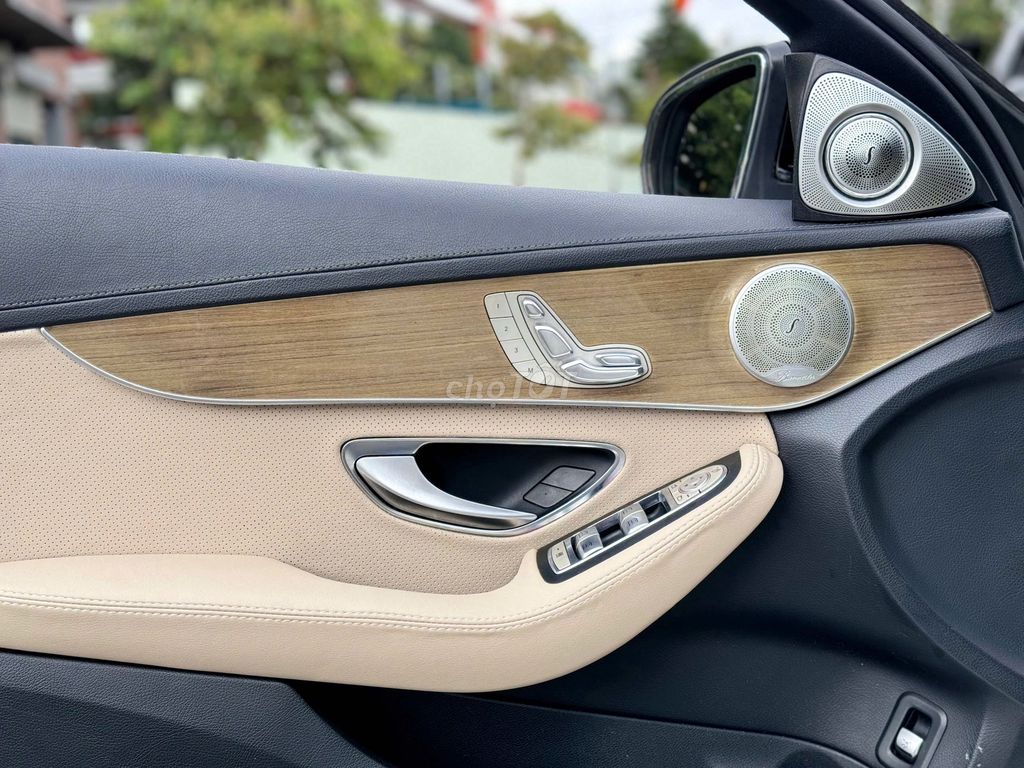 Mercedes-Benz C250 Exclusive Trang bị Full AMG xịn. Mua bán Ô tô tại Quận 12 Tp Hồ Chí Minh được đăng bởi Hoàng Yến  hình 4