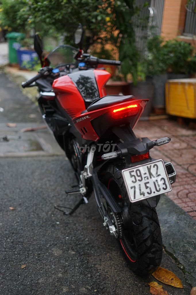 Bán CBR150R ABS odo 3k bssg. Mua bán Xe máy tại Quận 12 Tp Hồ Chí Minh được đăng bởi Thiên Tài hình 4