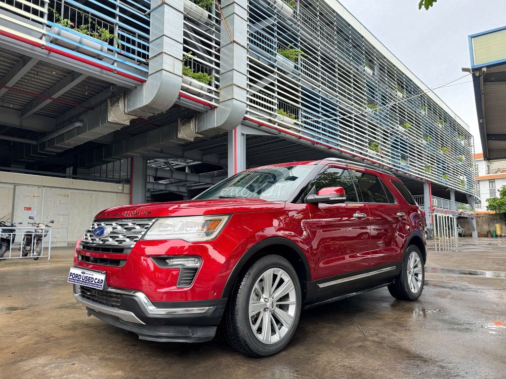 Форд Эксплорер 2.3 EcoBoost 2018 Американский красный