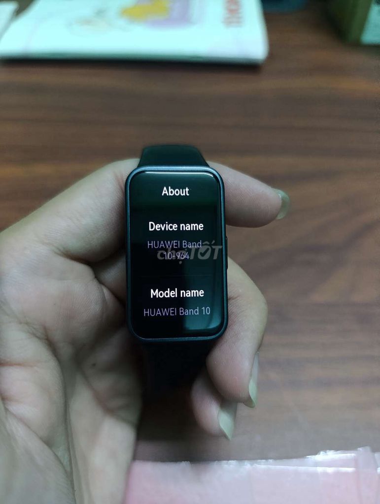 Huawei Band 10 Đen. Mua bán Thiết bị đeo thông minh tại Thành phố Long Xuyên An Giang được đăng bởi Nguyễn Trường Giang hình 1