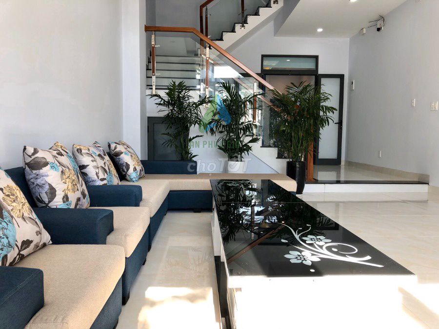 Rent · 4 bd · 100 м² · Quận Ngũ Hành Sơn, ул. Đường Trịnh Lỗi
