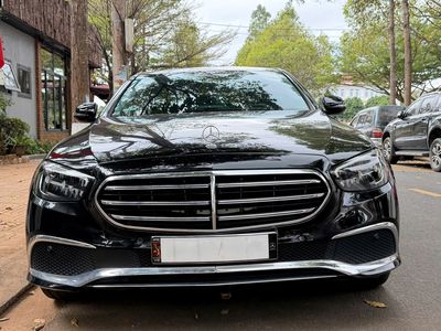 Mercedes E200 Exclusive model 2022 xe đi giữ kỹ