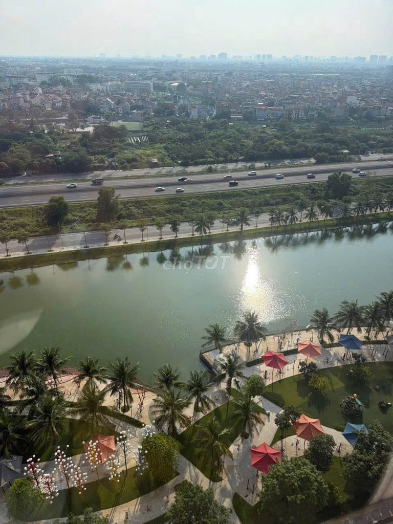 Bán căn hộ 2PN VinHomes Ocean Park view hồ