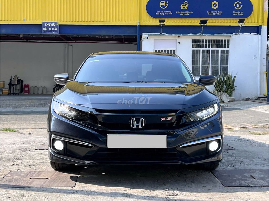 HONDA CIVIC 1.8G 2019 XE GIA ĐÌNH CHẤT ĐẸP VAY 70%