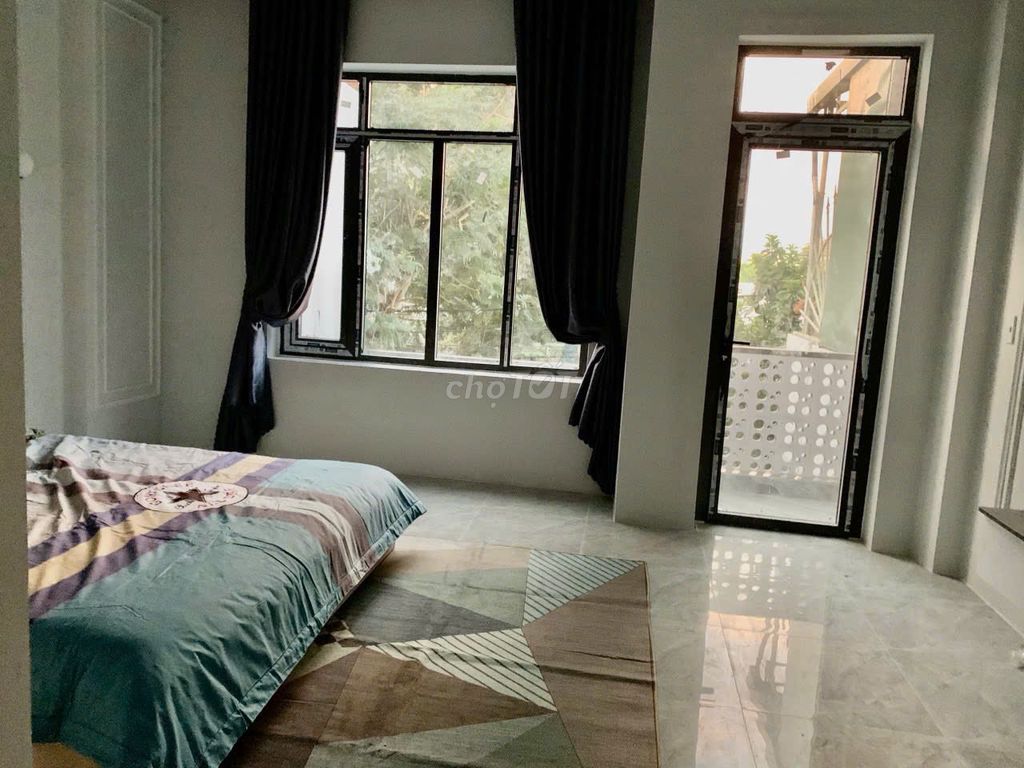 nhà 2mt trưng nữ vương 4 tầng siêu đẹp đối diện công viên. Mua bán nhà ở tại Quận Hải Châu Đà Nẵng được đăng bởi THẾ VŨ hình 3