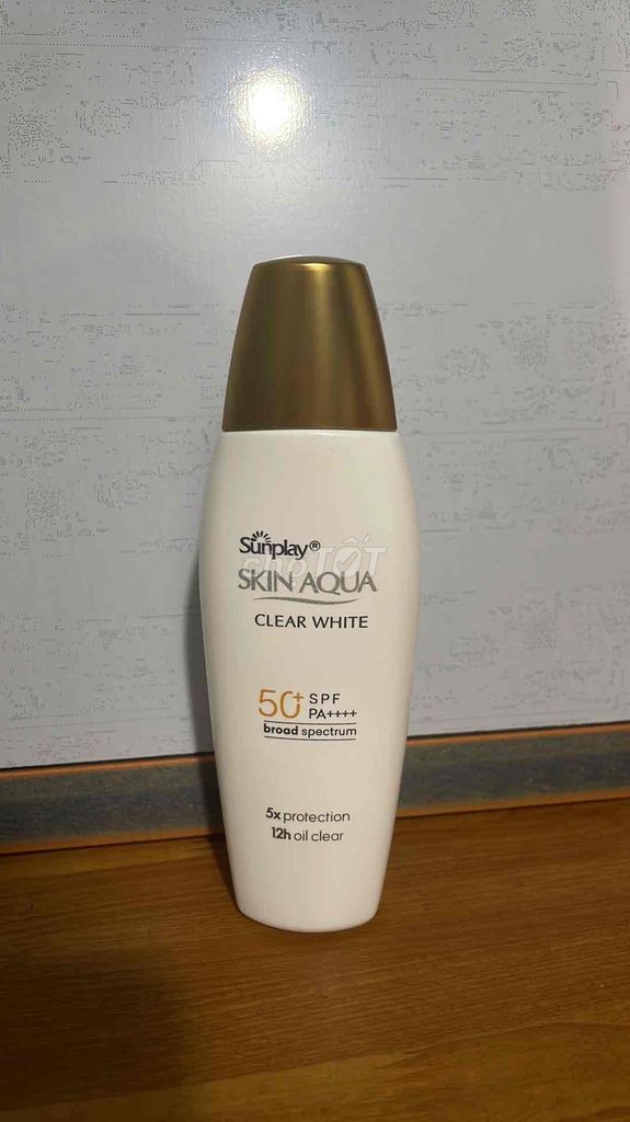 Kem chống nắng Sunplay Skin Aqua Clear White. Mua bán Phụ kiện thời trang khác tại Quận Liên Chiểu Đà Nẵng được đăng bởi Trần Thu Thuỷ hình 1