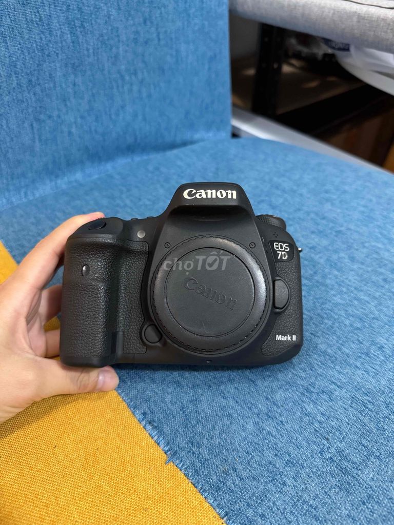 Canon 7D mark ii xài ngon giá rẻ