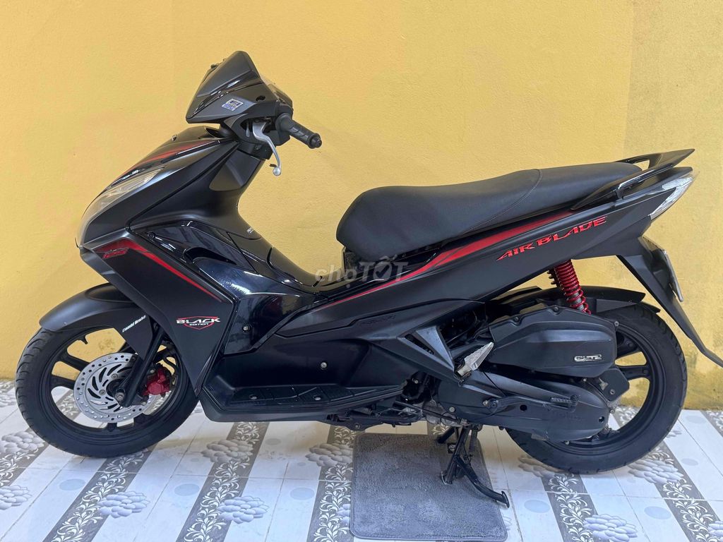 AB 125 đời 2015 đen mù mới keng 43D1-454.39. Mua bán Xe máy tại Quận Sơn Trà Đà Nẵng được đăng bởi Minh Dũng bán trả góp 136 vân đồn  hình 1