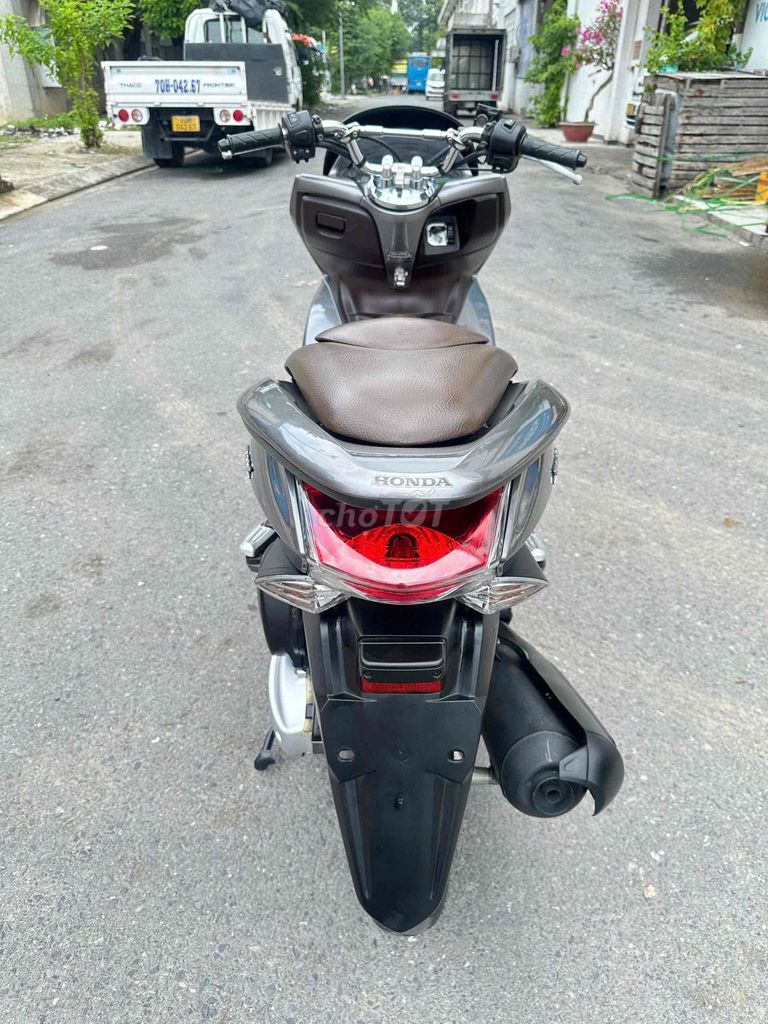 HONDA PCX THÁI 125 HSCT. Mua bán Xe máy tại Quận 12 Tp Hồ Chí Minh được đăng bởi Cửa hàng Xe máy 380 hình 4